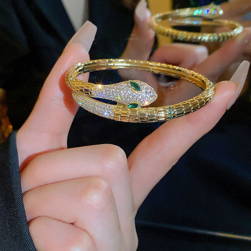 Pulseira Cobra Cravejada de Zircônias