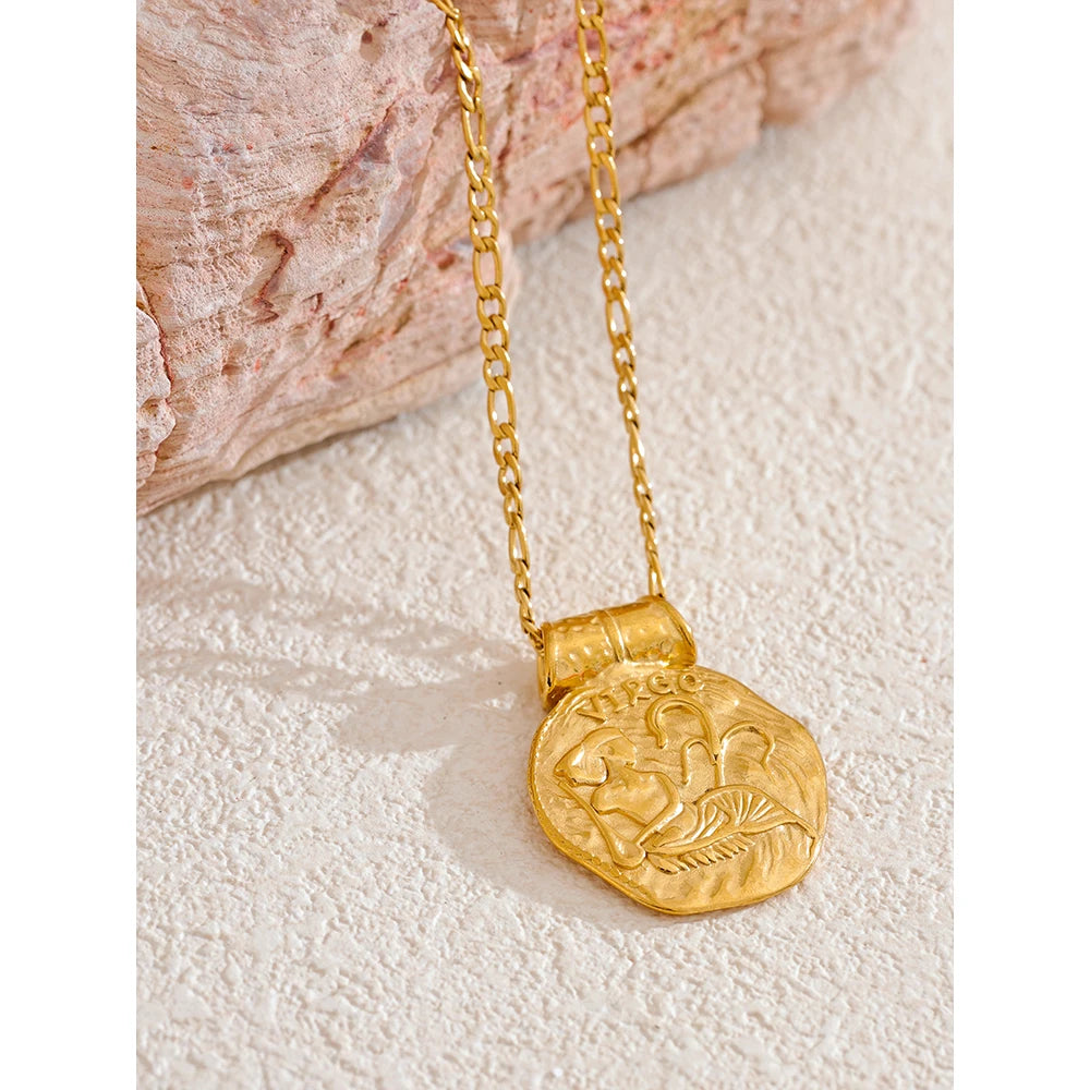 Colar Com Pingente de Constelação Banhado a Ouro 18k