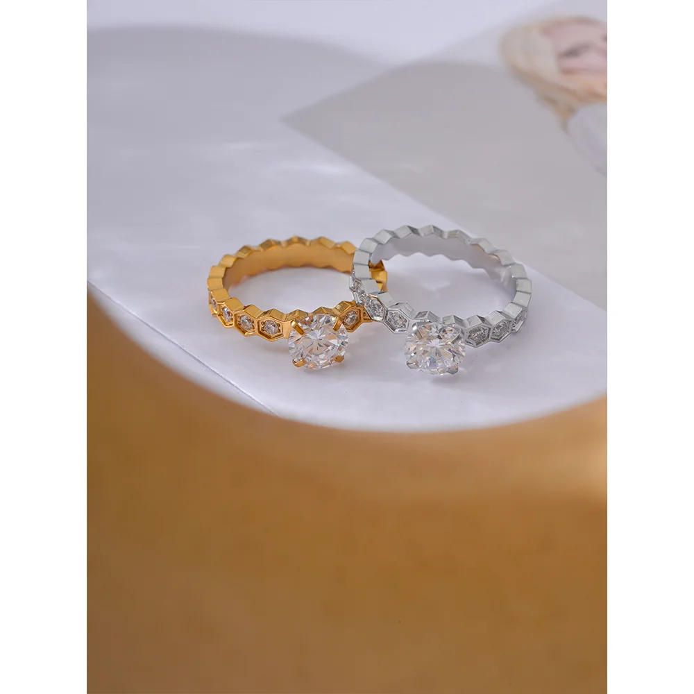Yhpup-AAA Cubic Zirconia Classic Ring, banhado a ouro 18k PVD, CZ Bling, aço inoxidável, moda de luxo, requintado presente da jóia, 2022