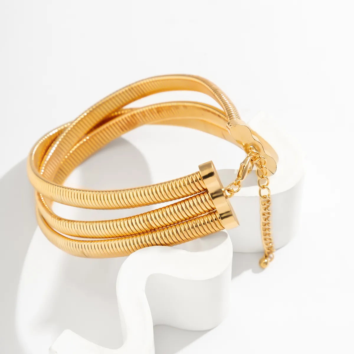 Colar Feminino Triplo Cruzado