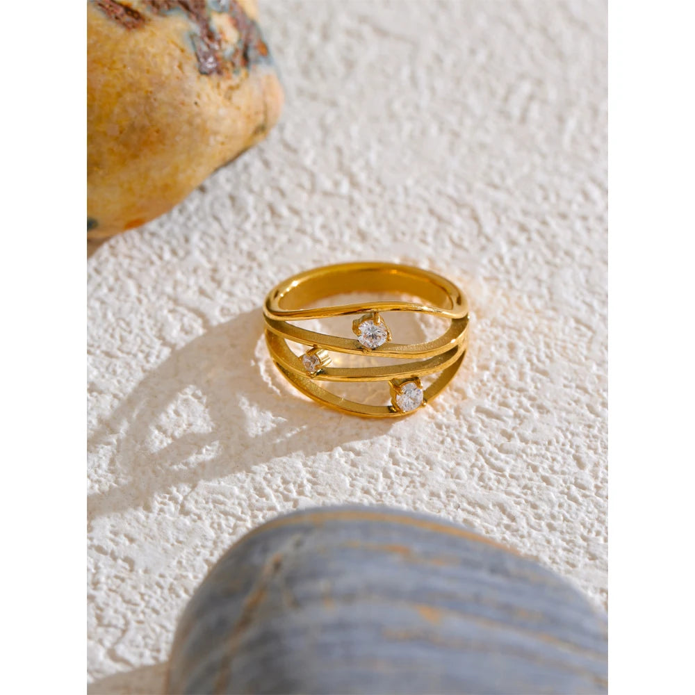 Anel Fashion com Zircônia Cúbica Banhado a Ouro 18K