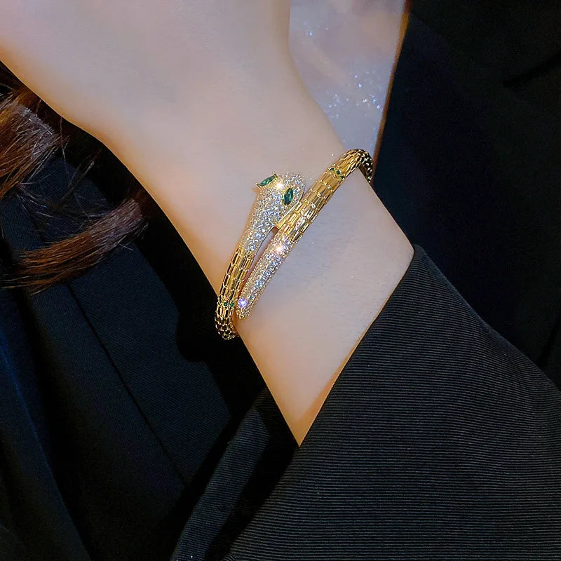 Pulseira Cobra Cravejada de Zircônias