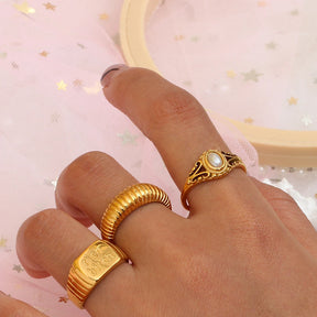 Anel de Pérola Natural Banhado a Ouro 18k