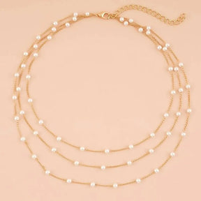 Colar Três Camadas com Pérolas