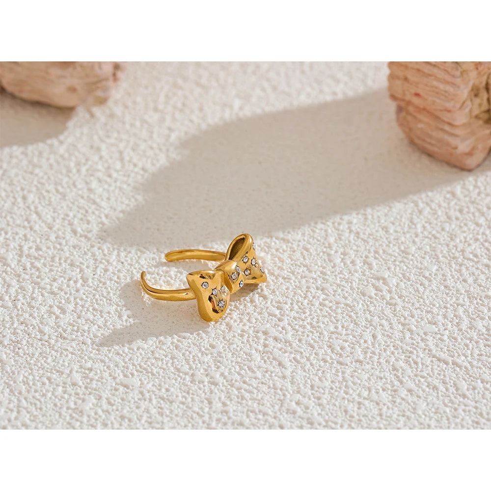 Anel de Laços com Zircônias Banhado a Ouro 18k