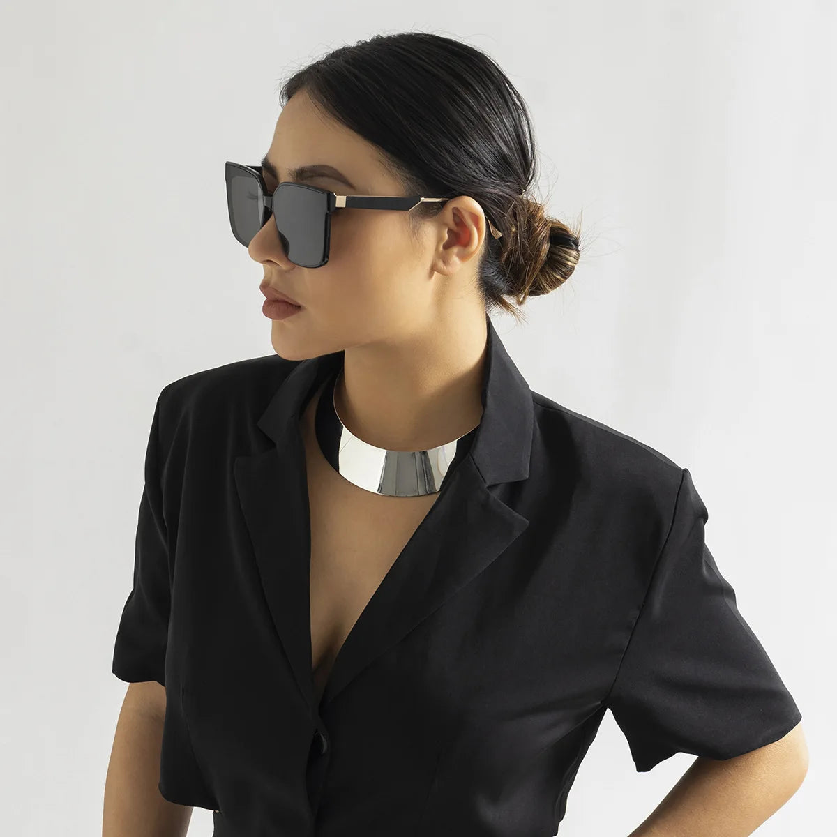 Colar Chocker Minimalista