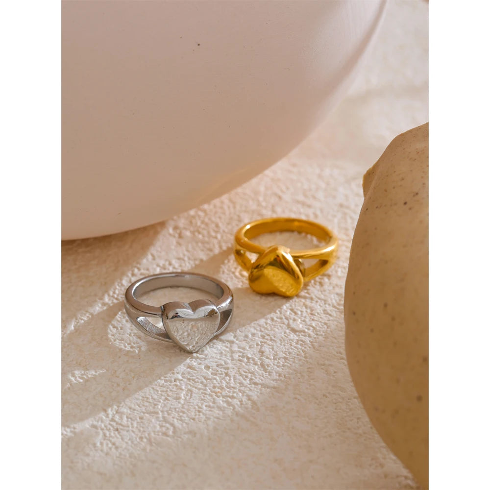 Anel Feminino Coração em Aço Inoxidável 18K