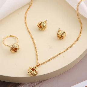 Conjunto Brincos, Colar e Anel Esféricos