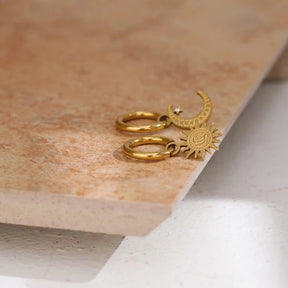 Brinco Lua e Sol Banhado a Ouro 18k