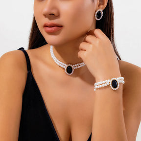 Conjunto Brinco, Colar e Pulseira com Pérolas