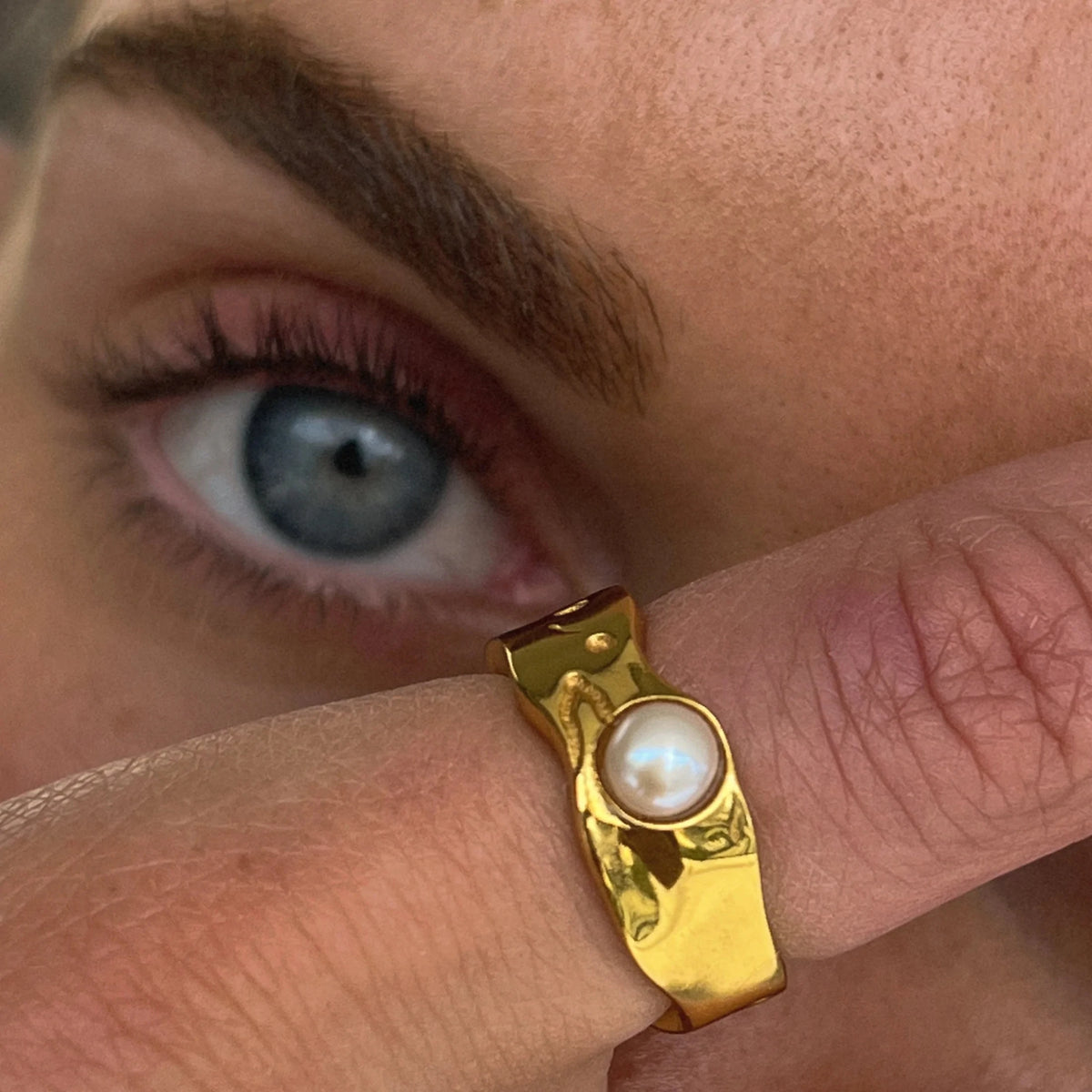 Uworld-18K anel banhado a ouro com pérola de água doce, anel estilo vintage, elegante imitação de jóias, acessórios de aço inoxidável, novo