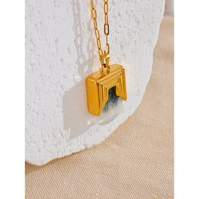 Colar Com Pingente de Pedra Artificial Banhado a Ouro 18k