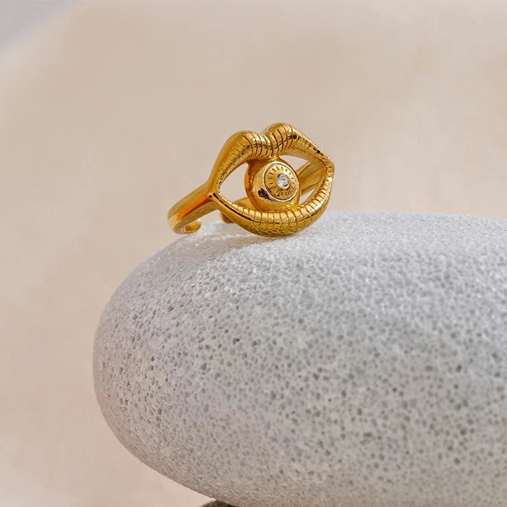 Anel Lábios com Zircônia Banhado a Ouro 18k
