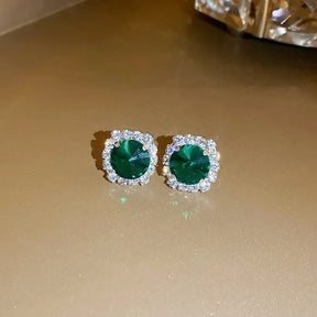 Conjunto com Colar e Brincos Cravejado com Zircônia
