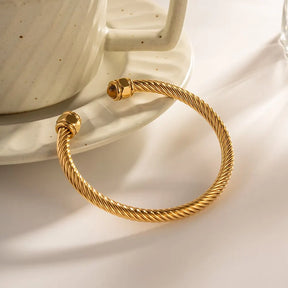 Pulseira Aberta com Textura e Detalhes com Cor