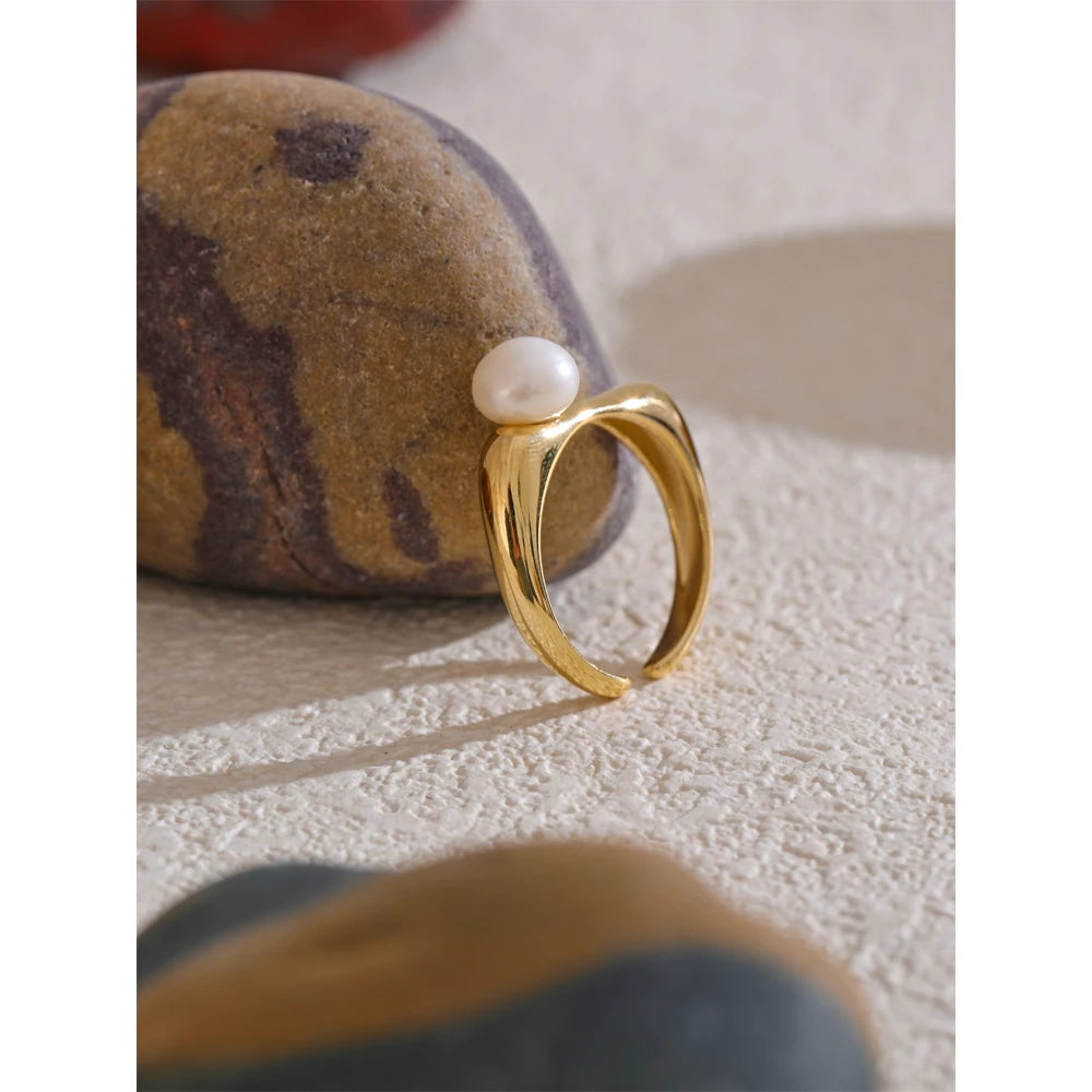 Anel Aberto de Pérola Natural Banhado a Ouro 18K