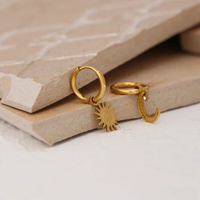 Brinco Lua e Sol Banhado a Ouro 18k
