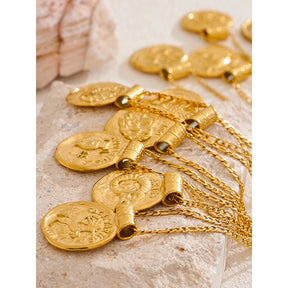Colar Com Pingente de Constelação Banhado a Ouro 18k