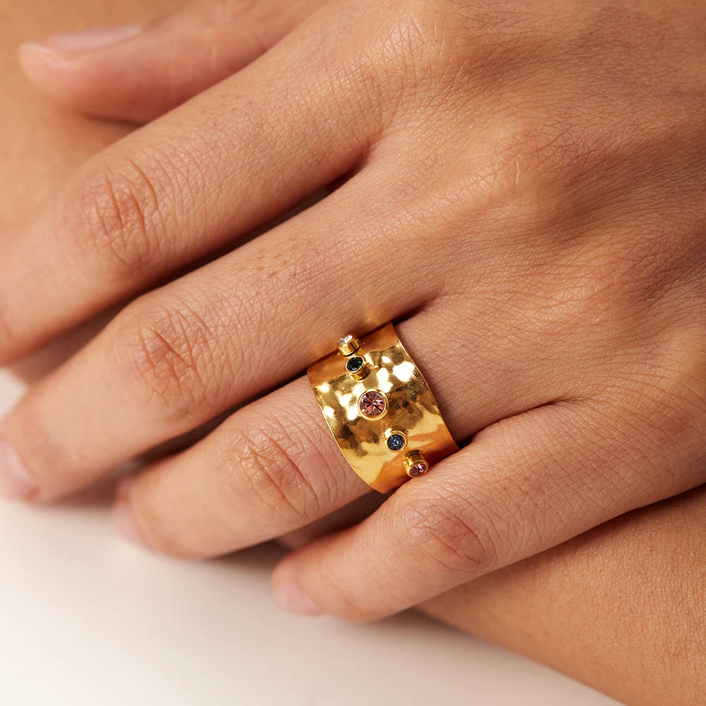 Uworld-Colorido Zircão Cúbico Banda Larga para Mulheres, Jóias de Aço Inoxidável, Impermeável Banhado a Ouro 18K, Anéis de Declaração, CZ Cristal