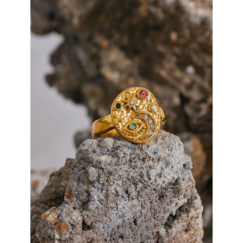 Anel com Símbolos Banhado a Ouro 18k