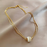 Colar Feminino com Pedra Central