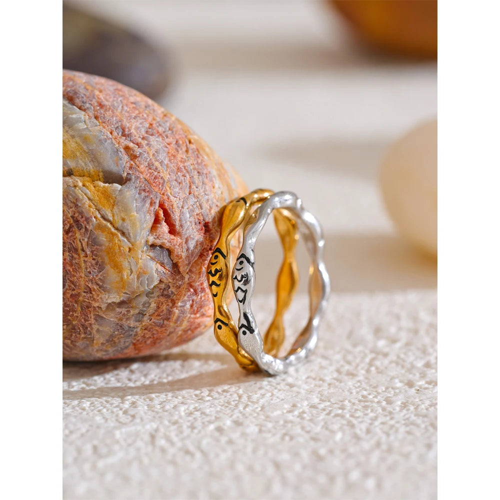 Anel Minimalista de Peixe Banhado a Ouro 18k